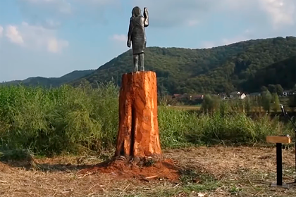 Новый памятник Мелании Трамп лучше прежнего