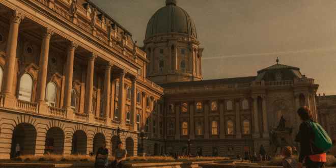 В Венгрии появится памятник Бушу старшему