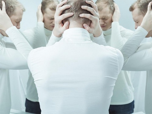 слуховые галлюцинации, голоса