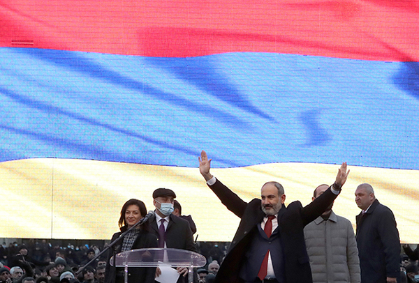 Сохранится ли «демократия» в Армении?