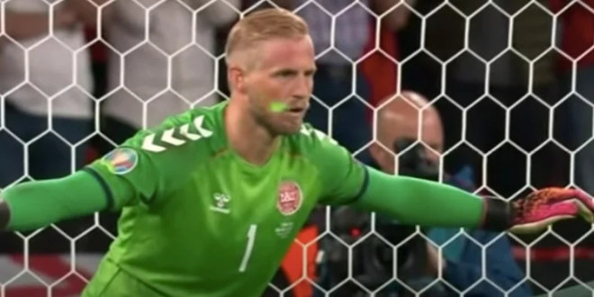 Английских болельщиков обвиняют в запрещенных приемах