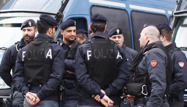 Итальянская полиция