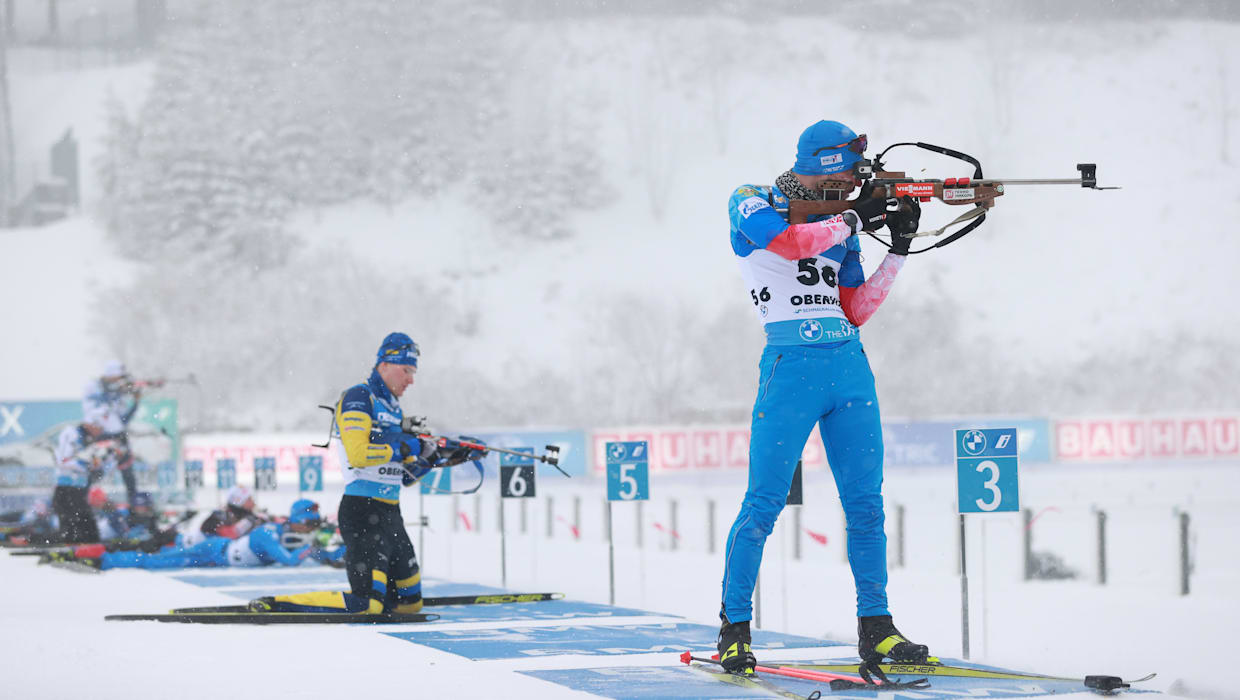 IBU отстранил российских и белорусских биатлонистов