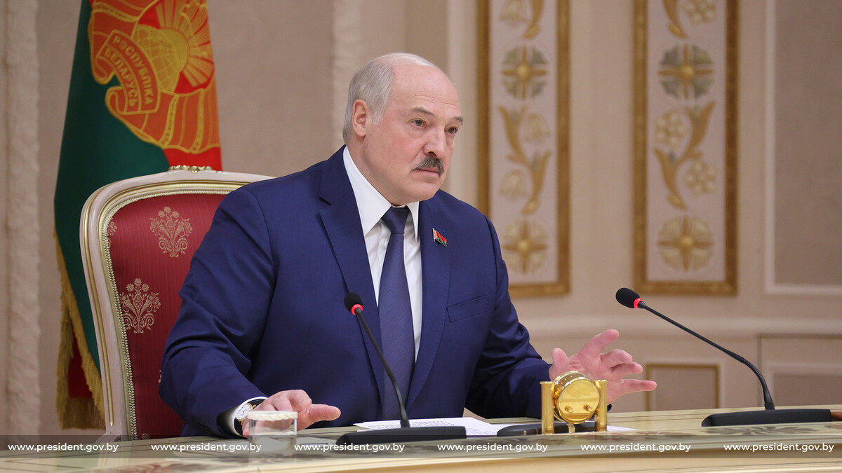 Лукашенко подписал закон об ответных санкциях