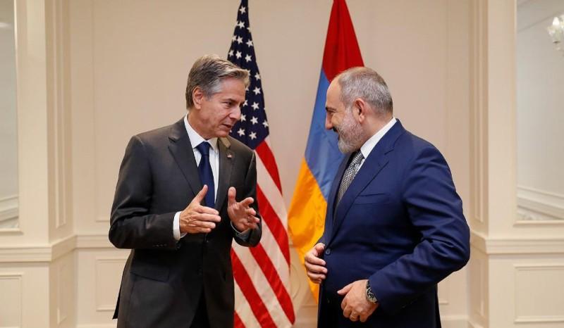 Странные маневры Армении