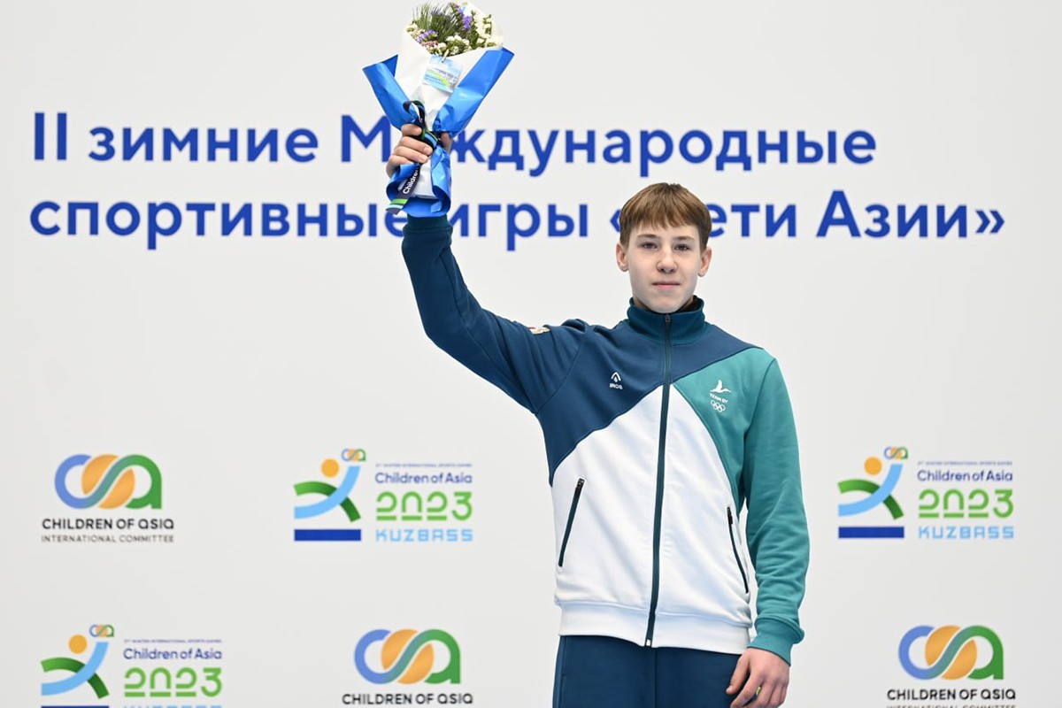 Белорус Даниил Бычков выиграл бронзовую медаль в шорт-треке на Играх 