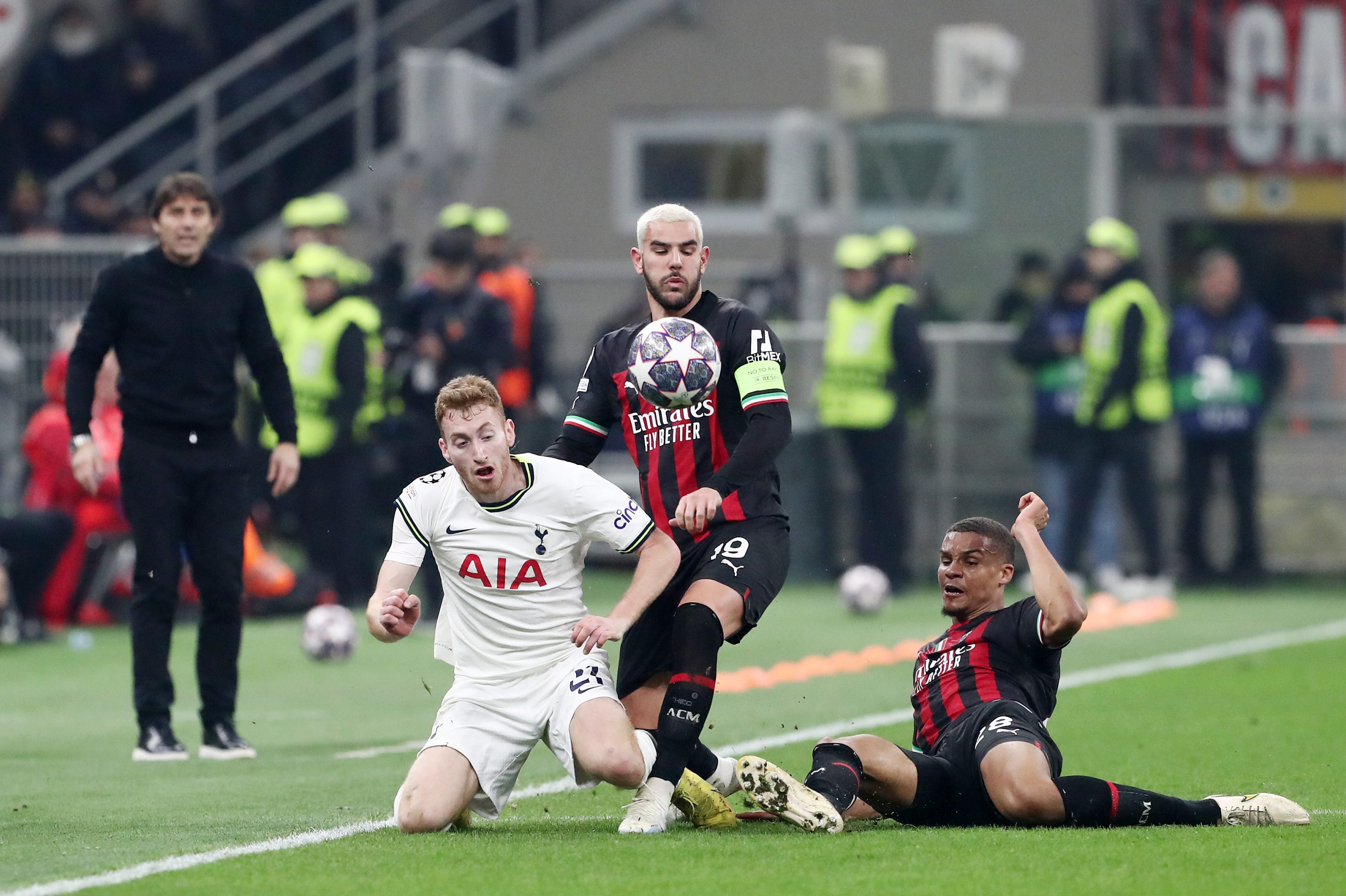 AC Milan v Tottenham Hotspur: Round of 16 Leg One - UEFA Champions League