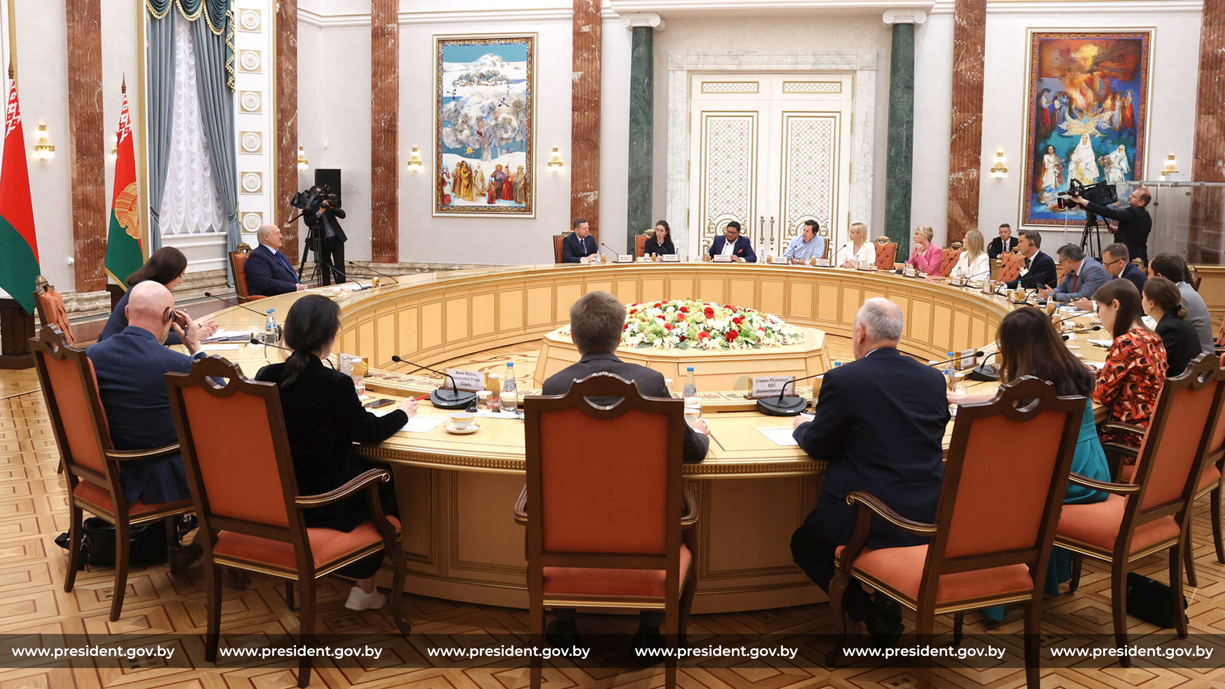 Лукашенко сообщил, когда пройдут переговоры России и Украины