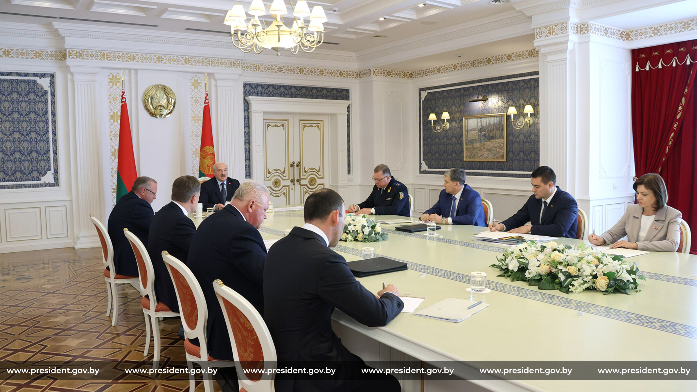 Завтра в школу: Лукашенко собрал совещание по образованию