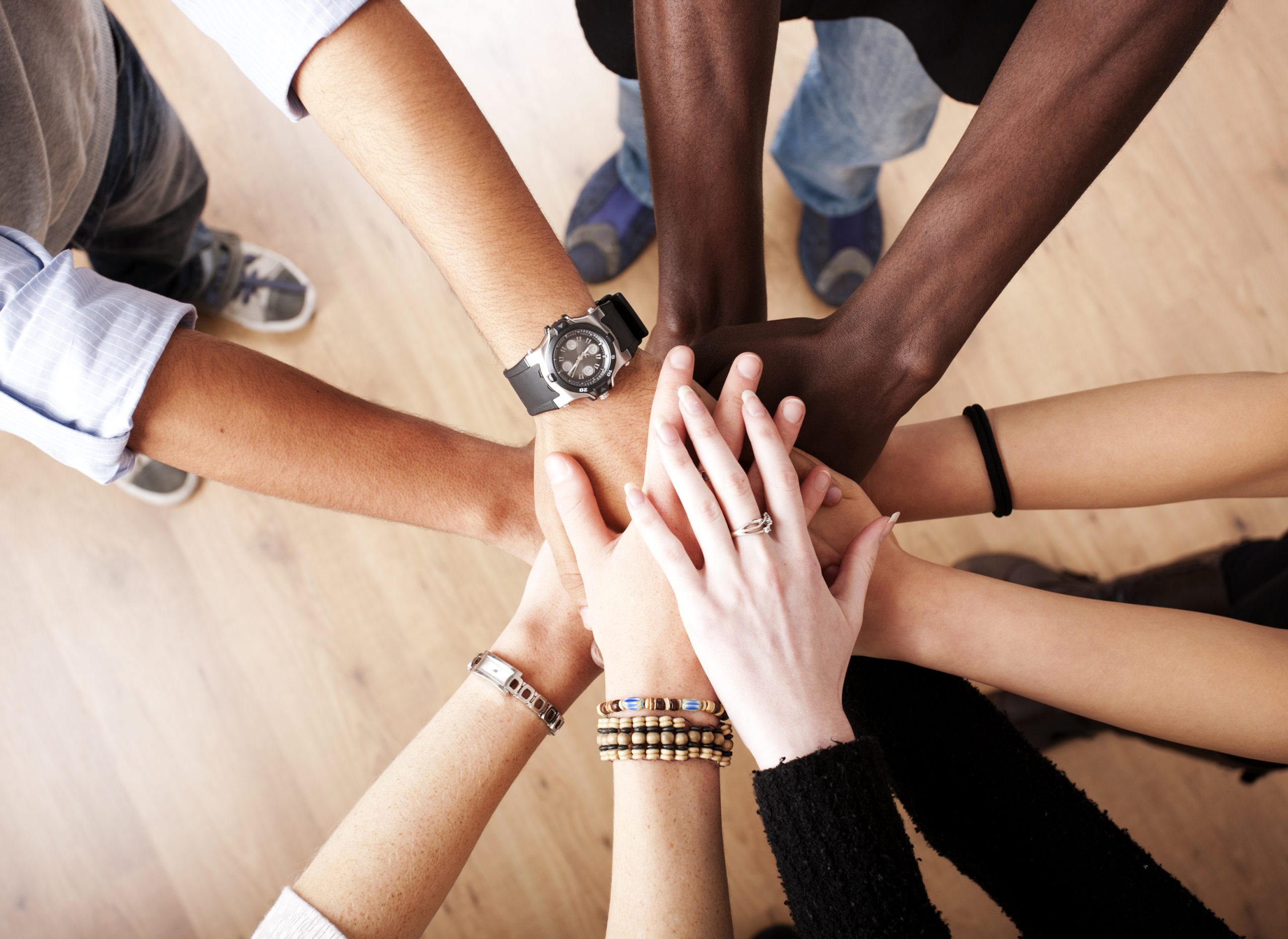 Всё-таки надо бороться с национал-фашистской идеологией сплочённо!