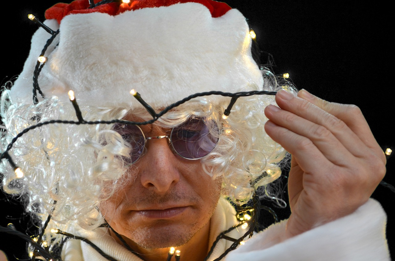 В МНС напомнили Дедам Морозам о налогах