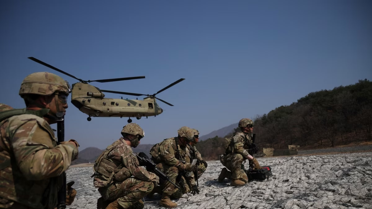 Армия США неэффективная, по мнению журналиста Такера Карлсона