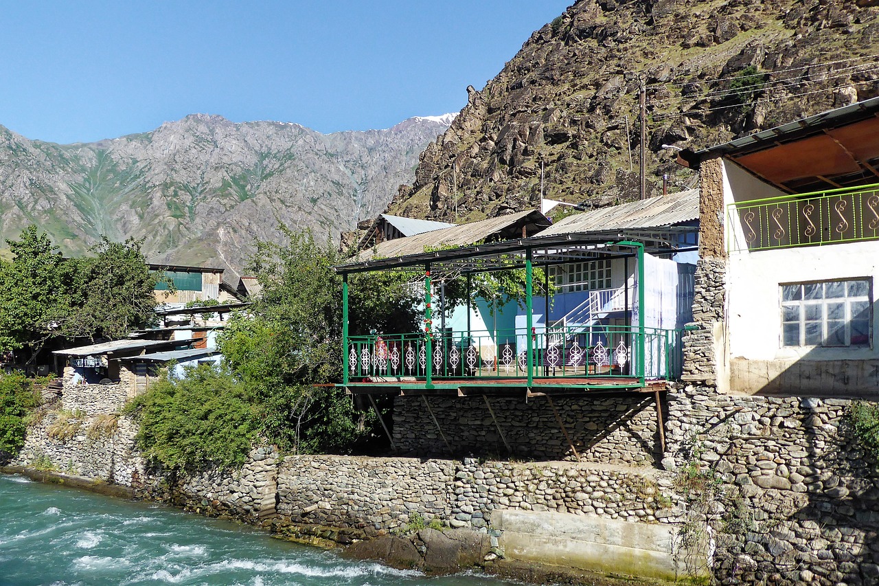 В Таджикистане ужесточат ответственность для колдунов и целителей