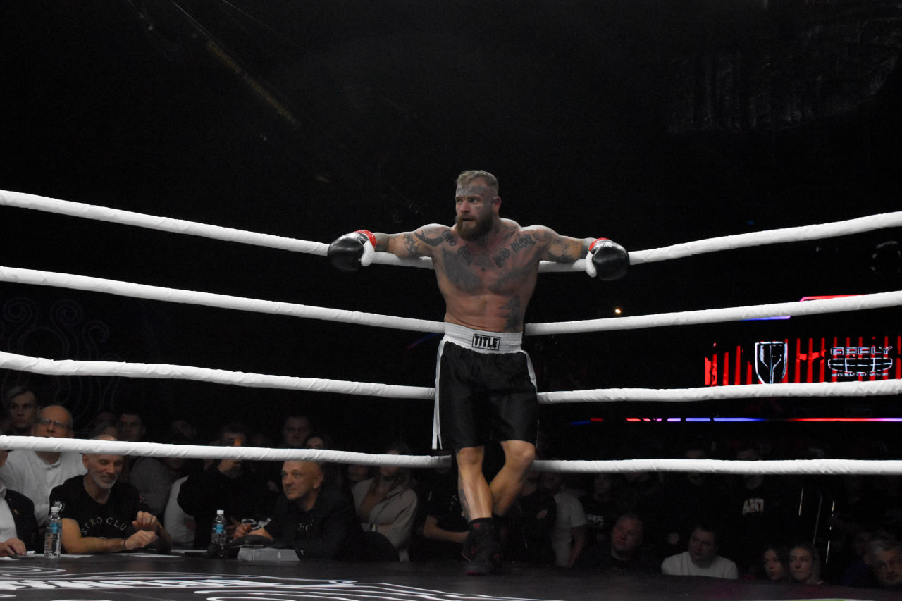 Спорт бои соревнования бокс таиландский бокс кикбоксинг ММА