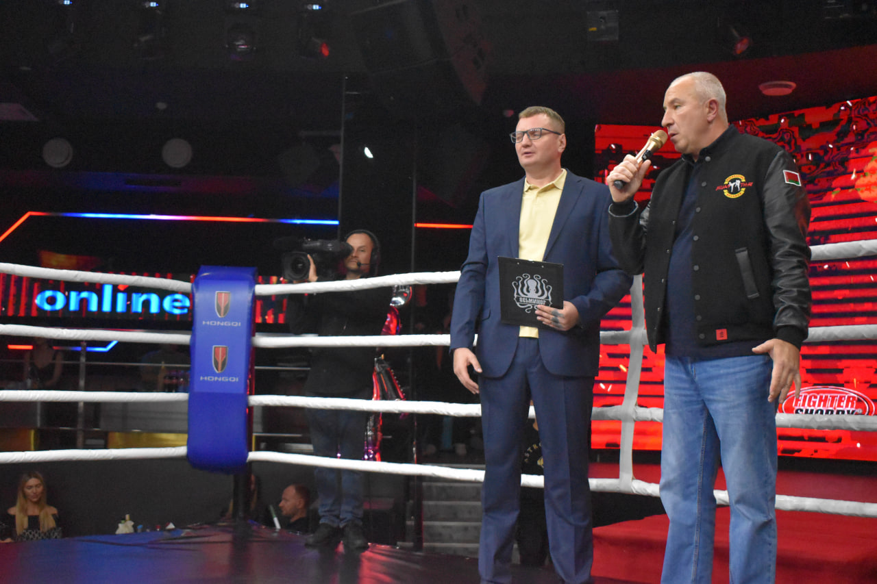 Спорт бои соревнования бокс таиландский бокс кикбоксинг ММА