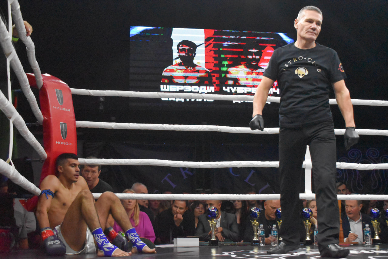 Спорт бои соревнования бокс таиландский бокс кикбоксинг ММА