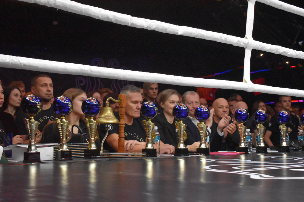 Спорт бои соревнования бокс таиландский бокс кикбоксинг ММА