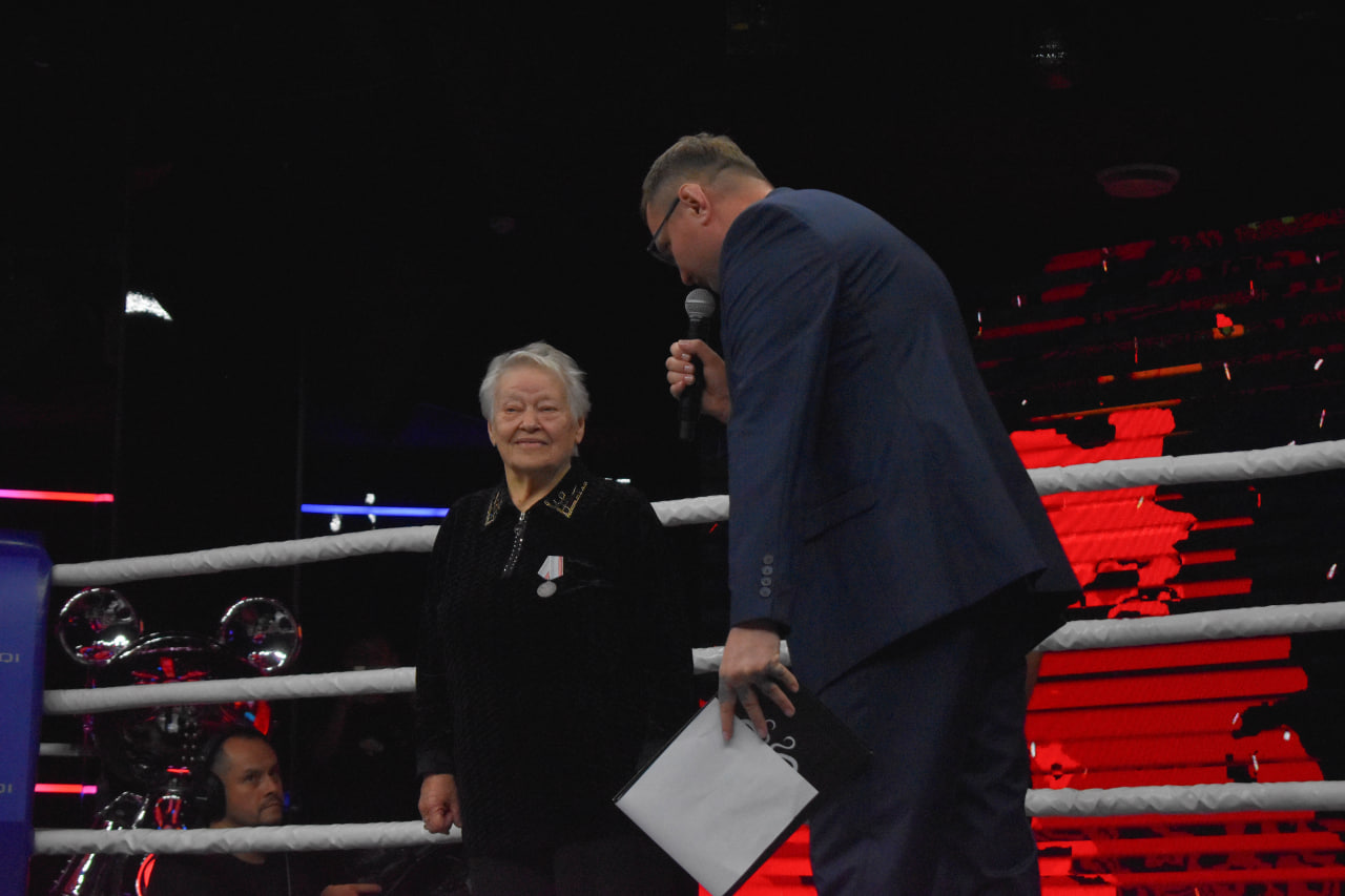 Спорт бои соревнования бокс таиландский бокс кикбоксинг ММА