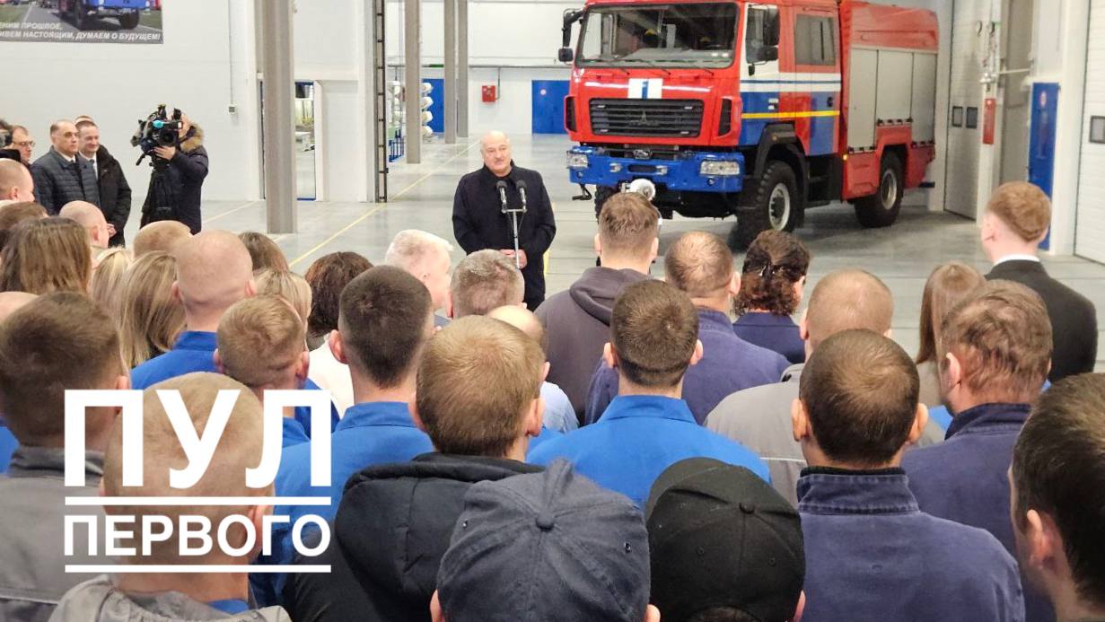 "Я сюда ввез ядерные боеголовки. Не один десяток штук". Лукашенко подтвердил наличие ядерного оружия в стране