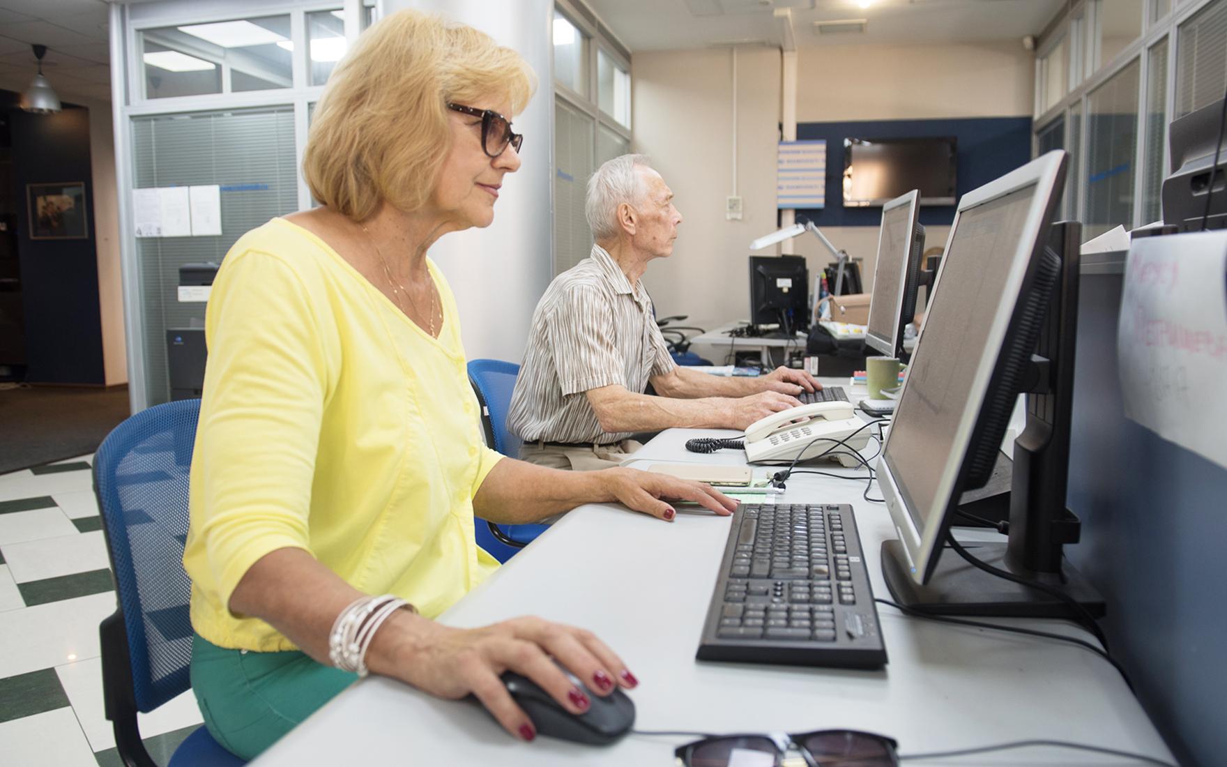 81% минчан готовы работать после пенсии: что стоит за этим выбором?