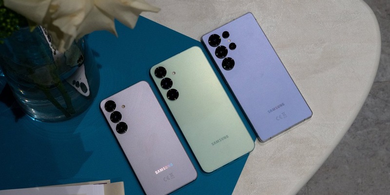 Samsung Galaxy S25 смартфон