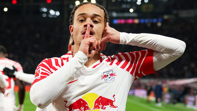 Хави Симонс