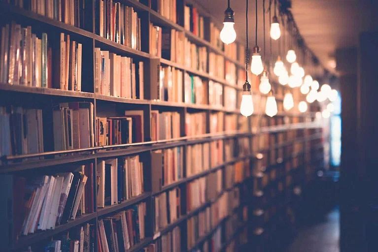 Книги, библиотека