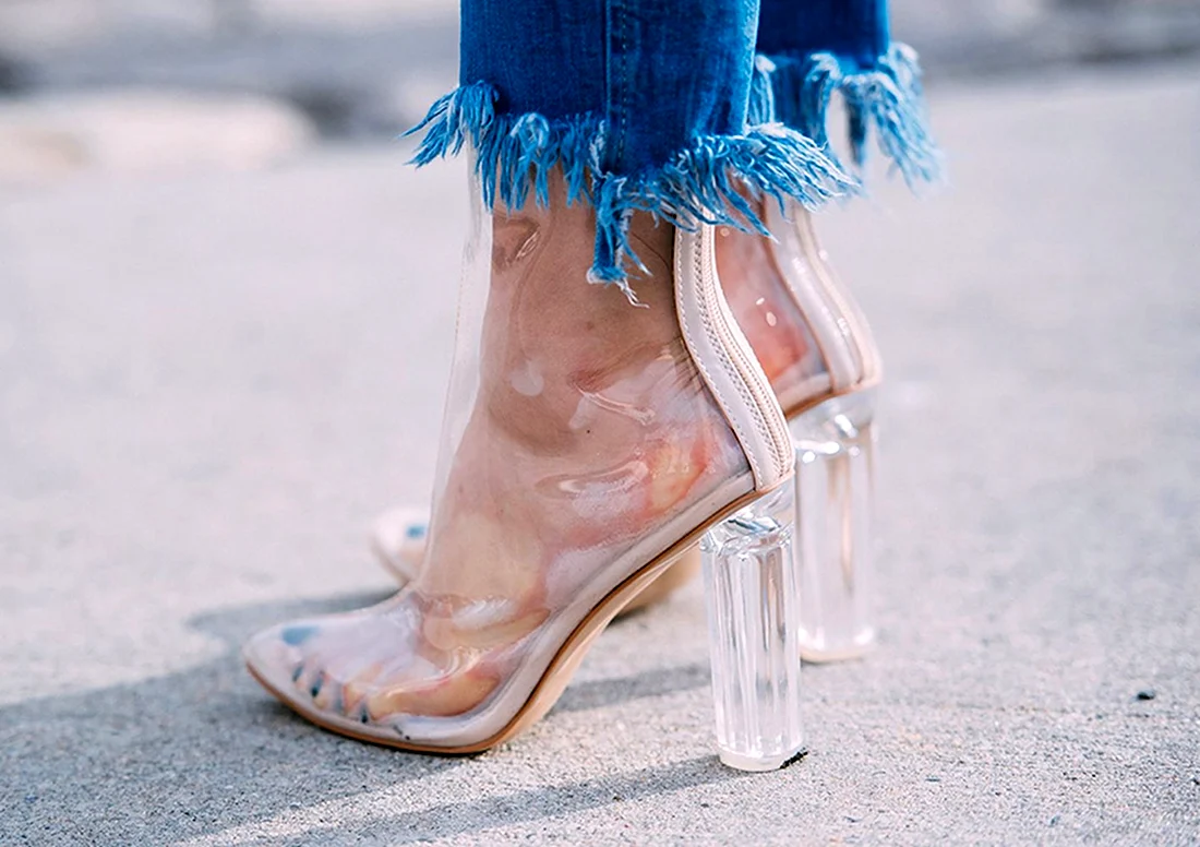 Прозрачные босоножки