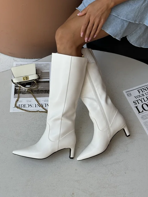 Сапоги на низком каблуке