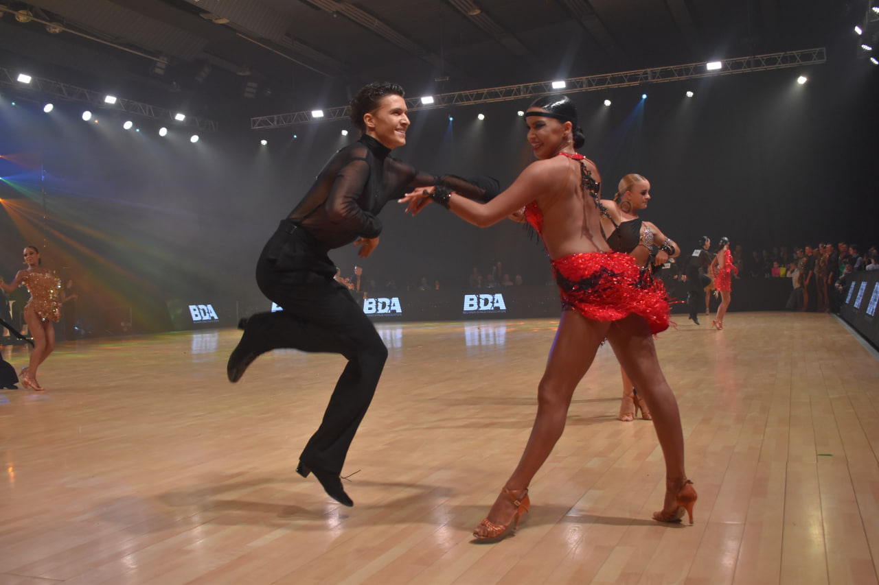 ROYAL BALL 2025 – вся красота, изысканность и страсть танца (9)