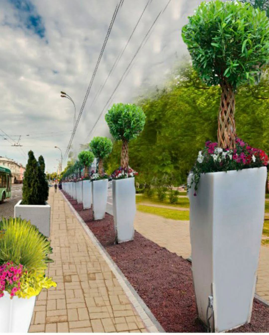 Дорожка вдоль сквера Громыко