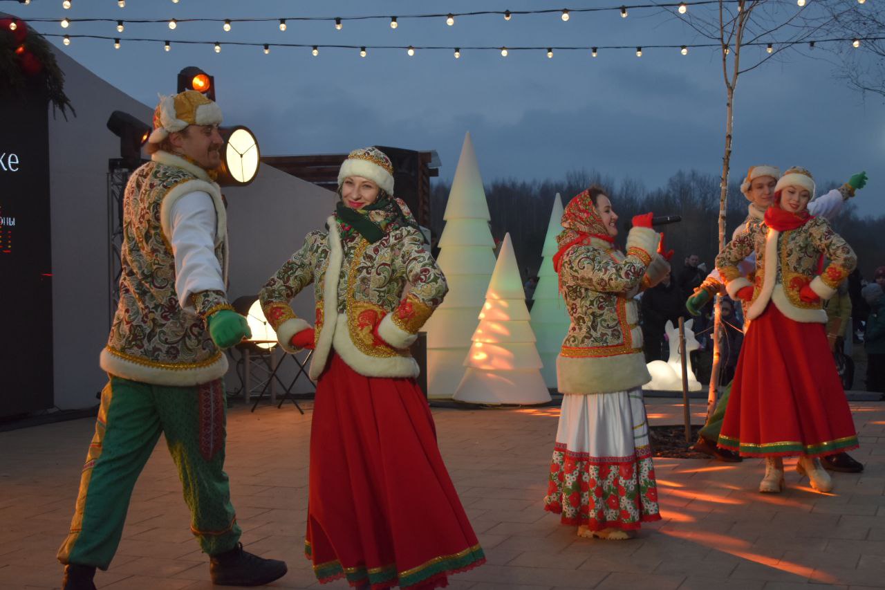 Масленица 2025 в Лэйксайд парке (14)