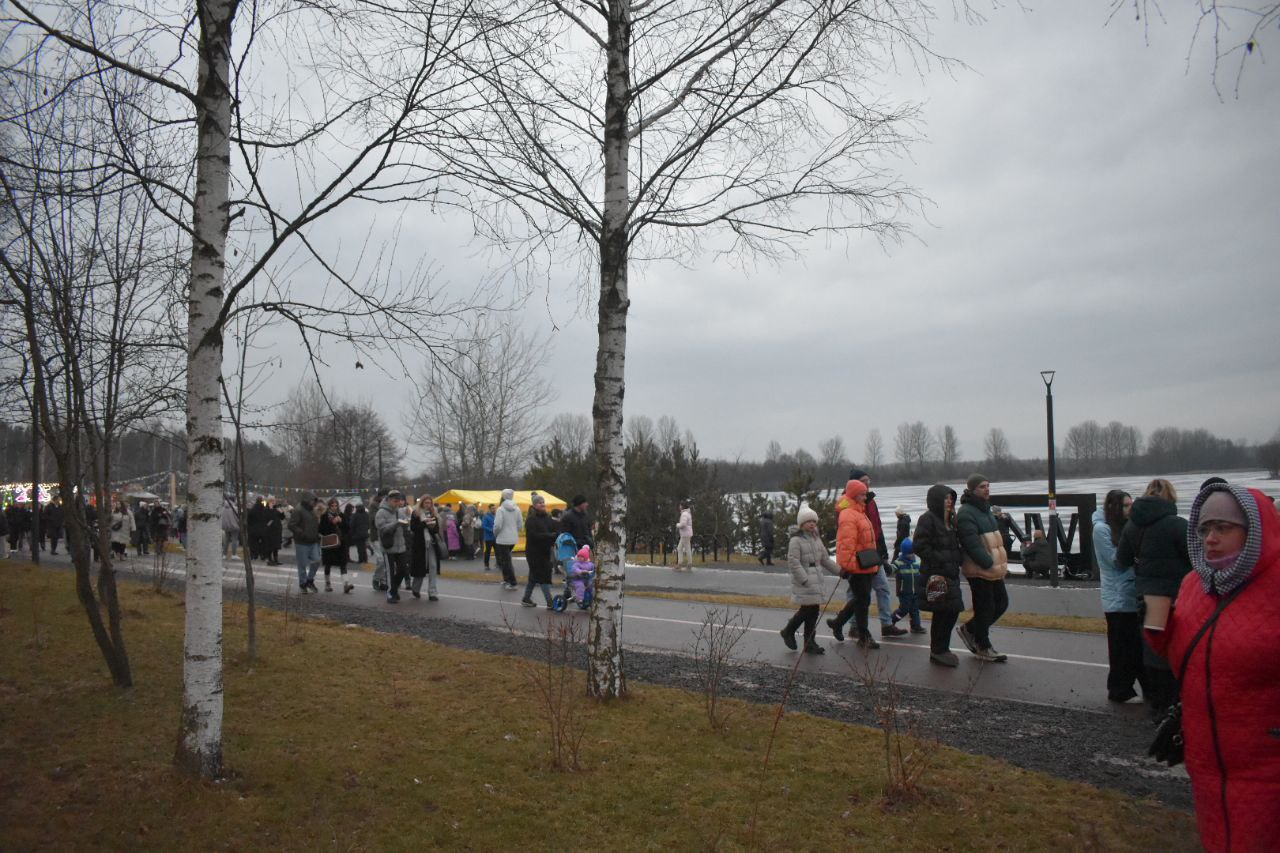 Масленица 2025 в Лэйксайд парке (15)