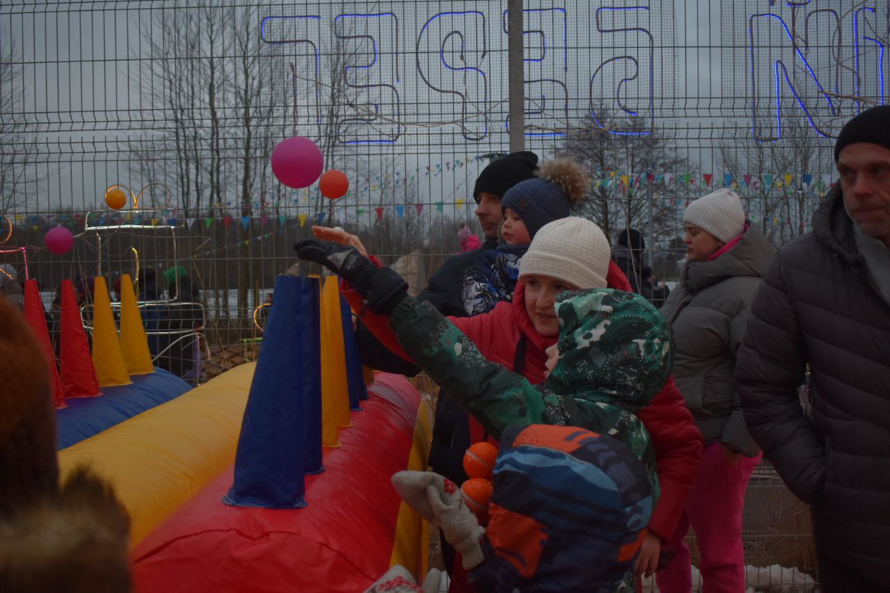 Масленица 2025 в Лэйксайд парке (38)