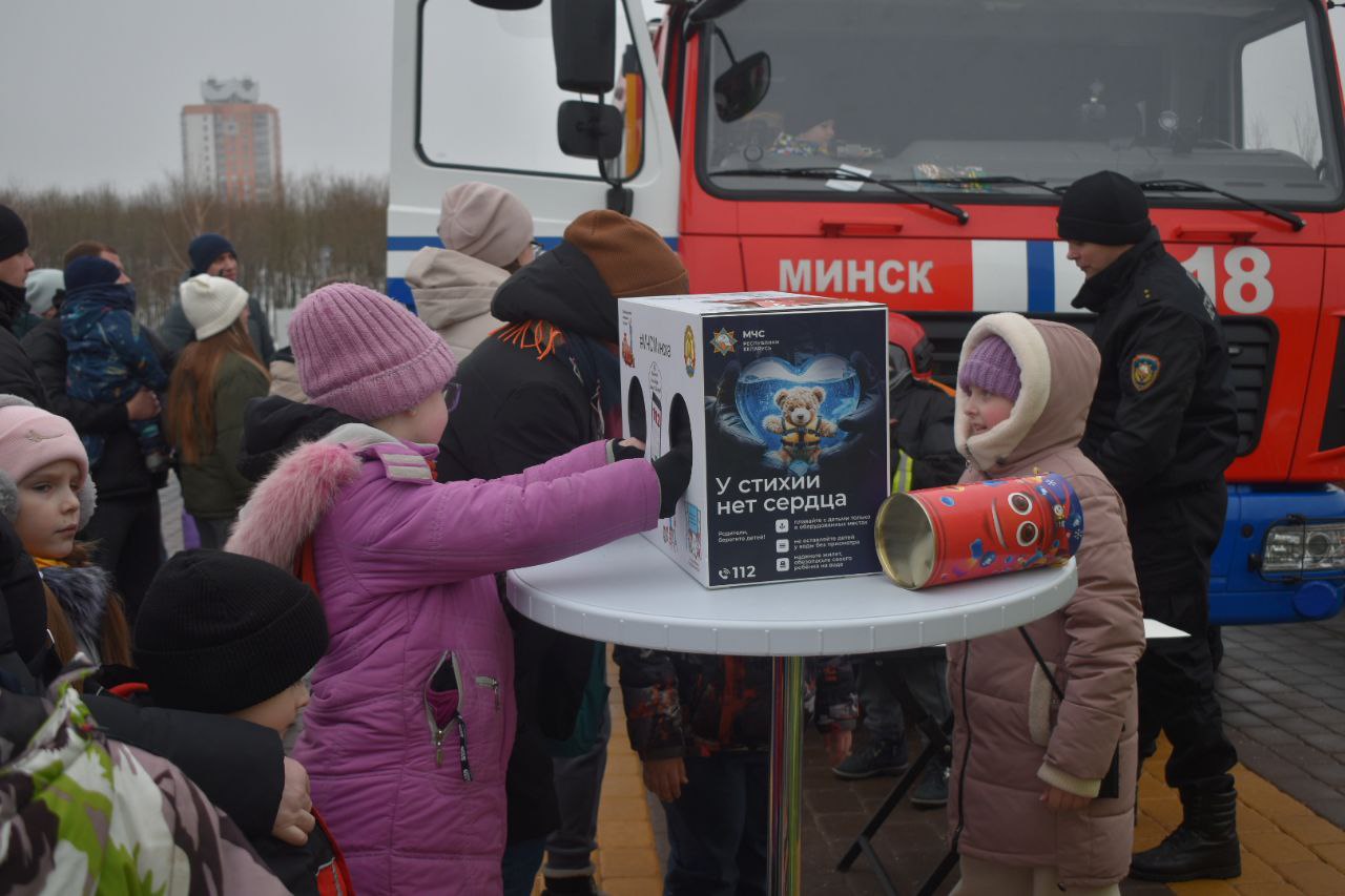 Масленица в Каменной Горке весело и с танцами (16)