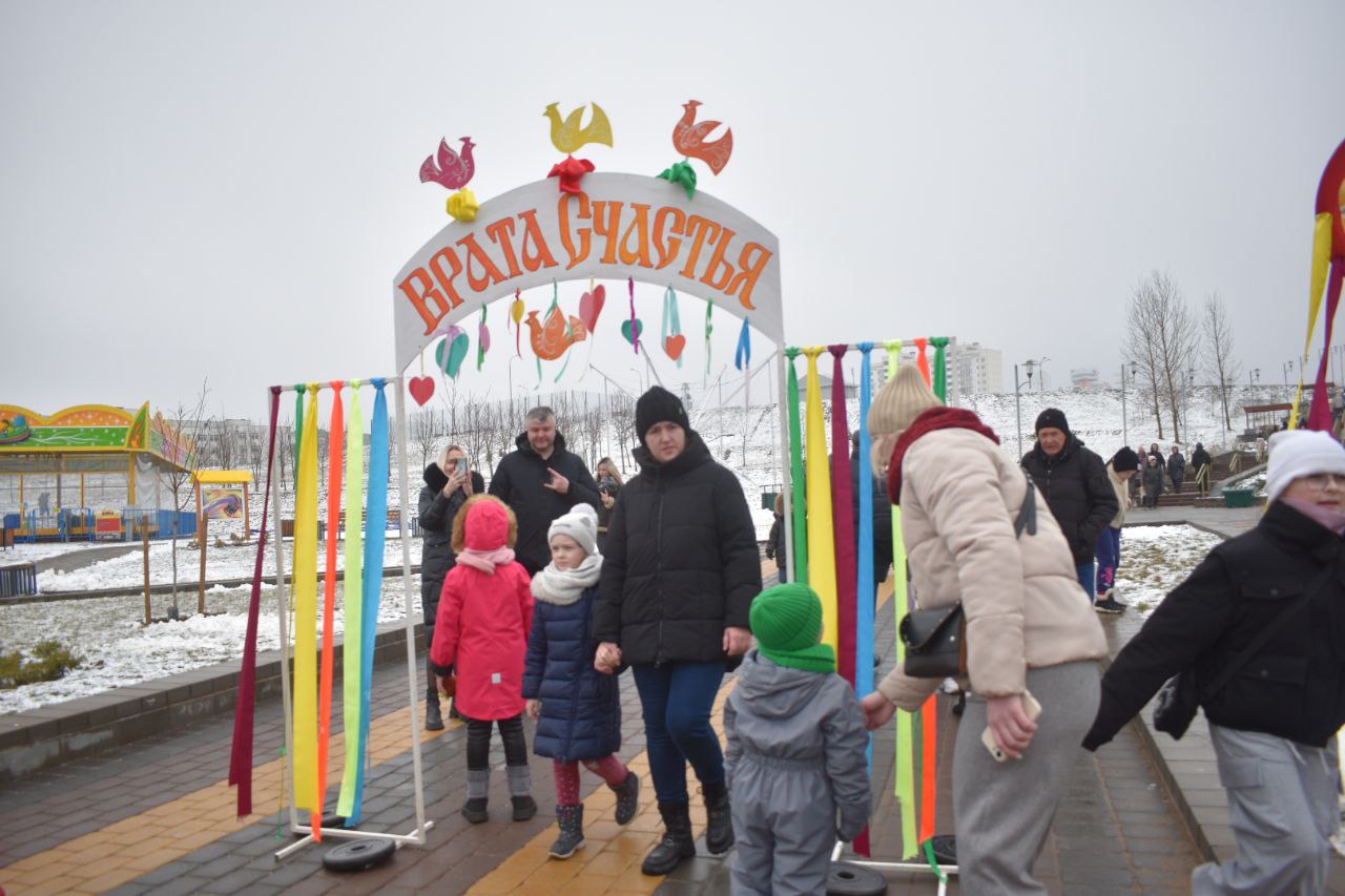 Масленица в Каменной Горке весело и с танцами (21)