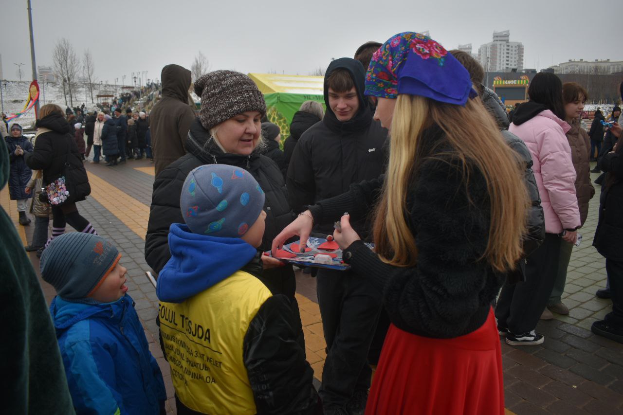 Масленица в Каменной Горке весело и с танцами (27)