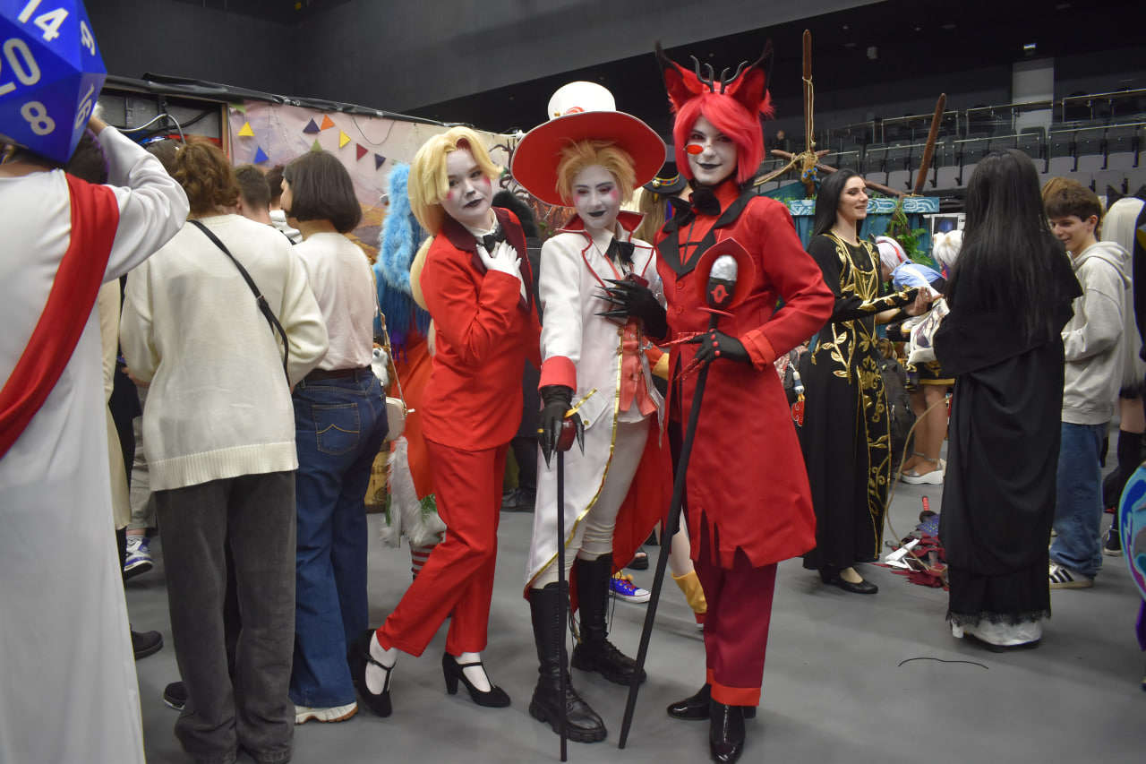 «Темные материи» выставка косплей