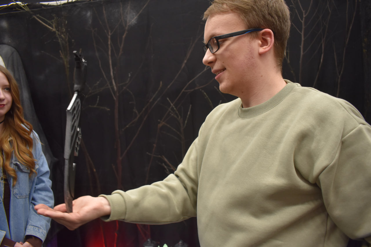 «Темные материи» выставка косплей