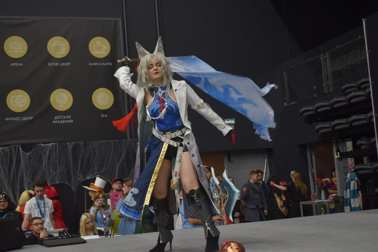 «Темные материи» выставка косплей