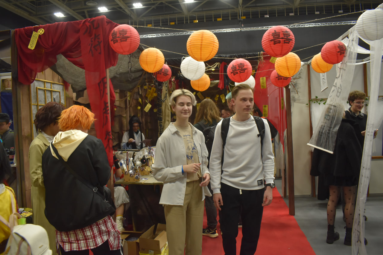 «Темные материи» выставка косплей