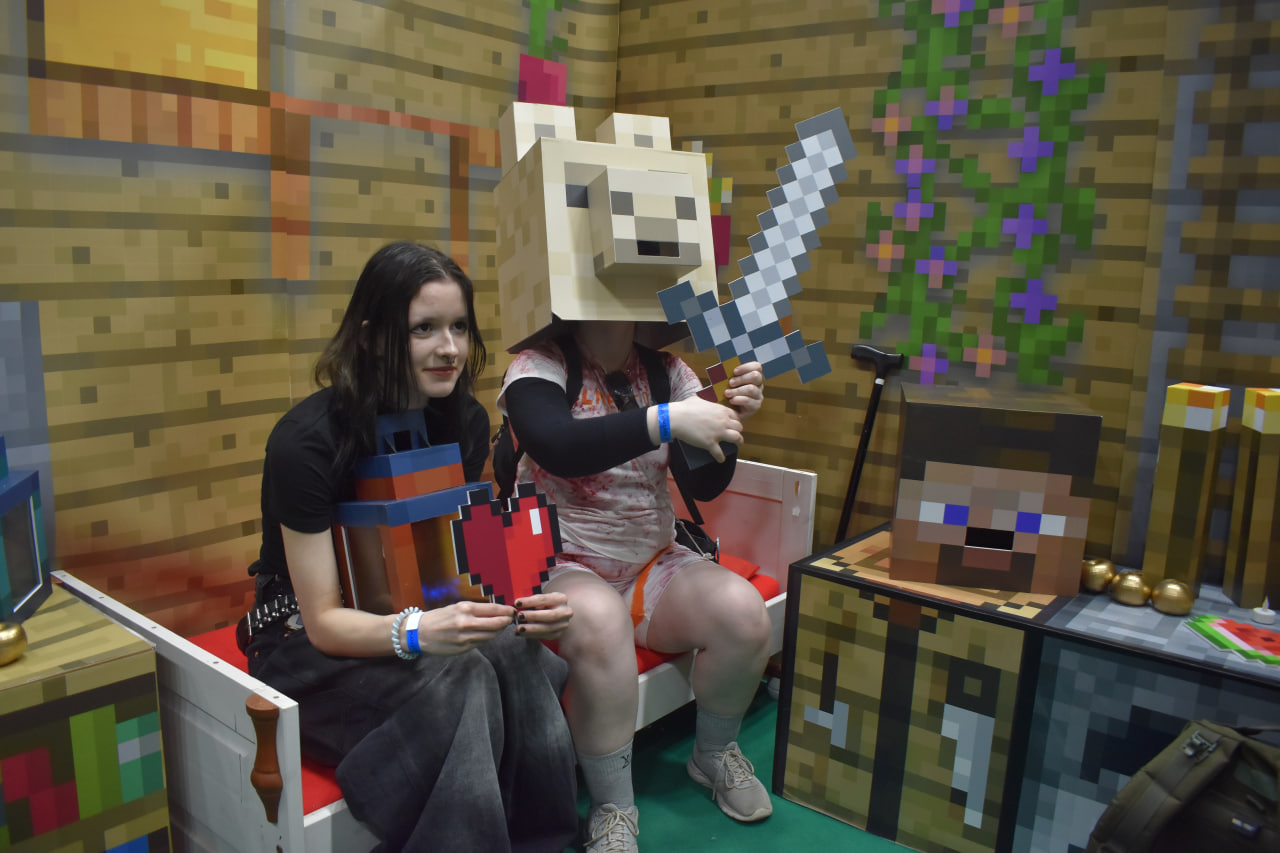 «Темные материи» выставка косплей