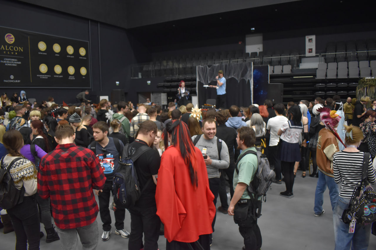 «Темные материи» выставка косплей