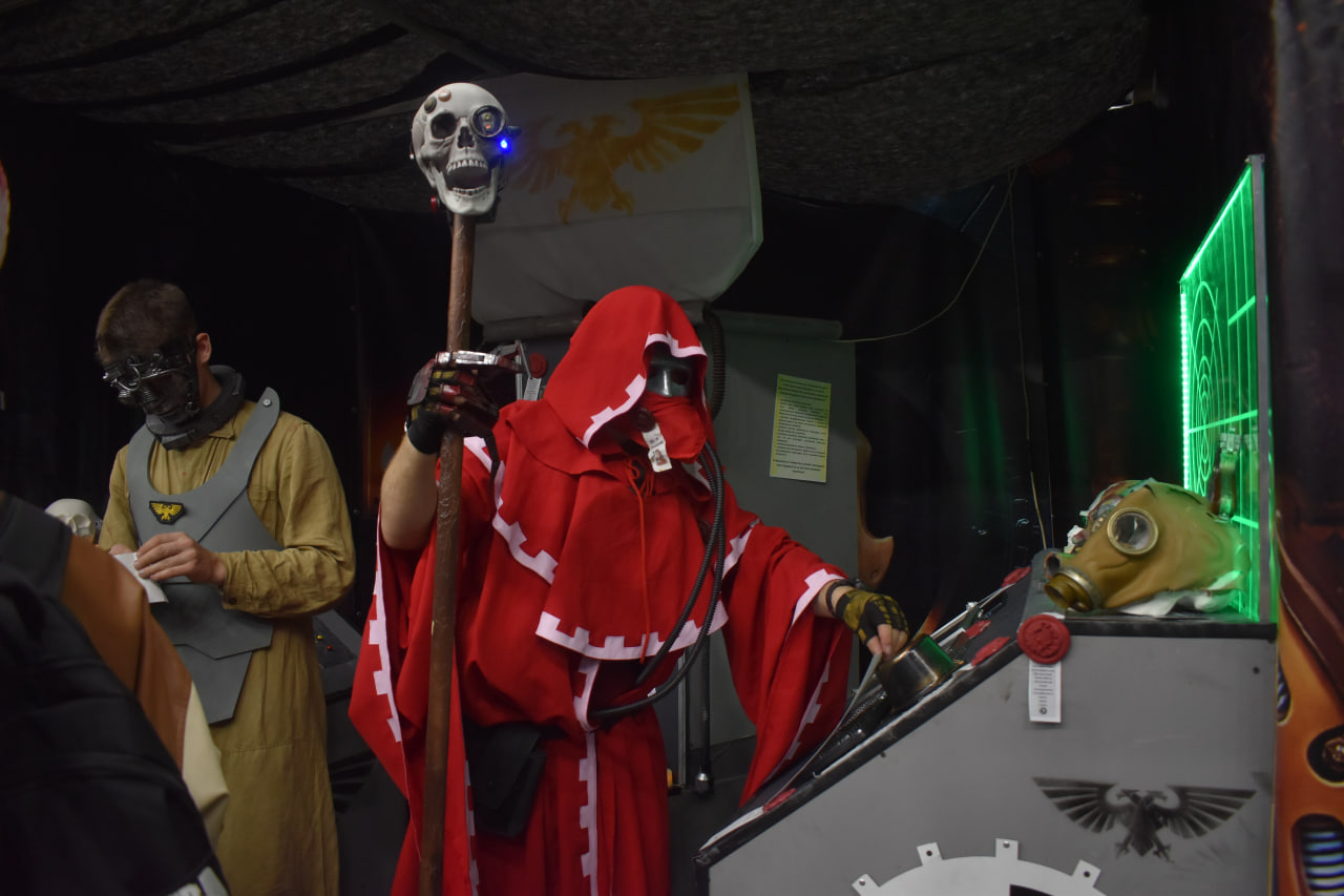 «Темные материи» выставка косплей