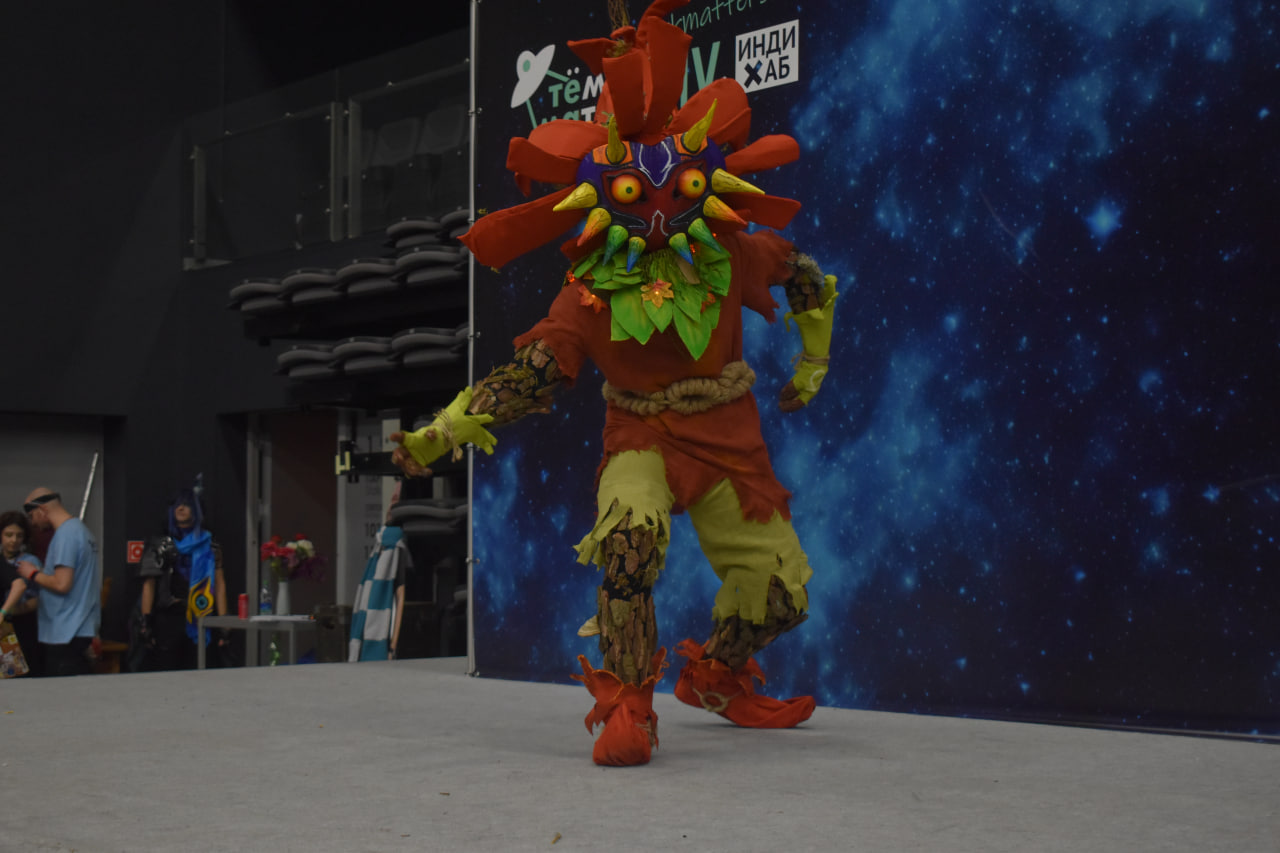 «Темные материи» выставка косплей