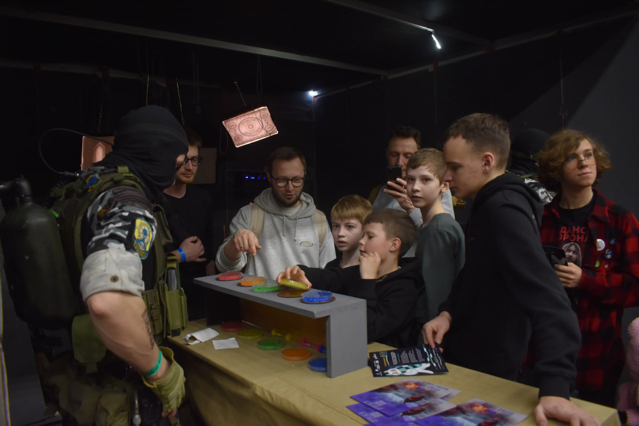 «Темные материи» выставка косплей