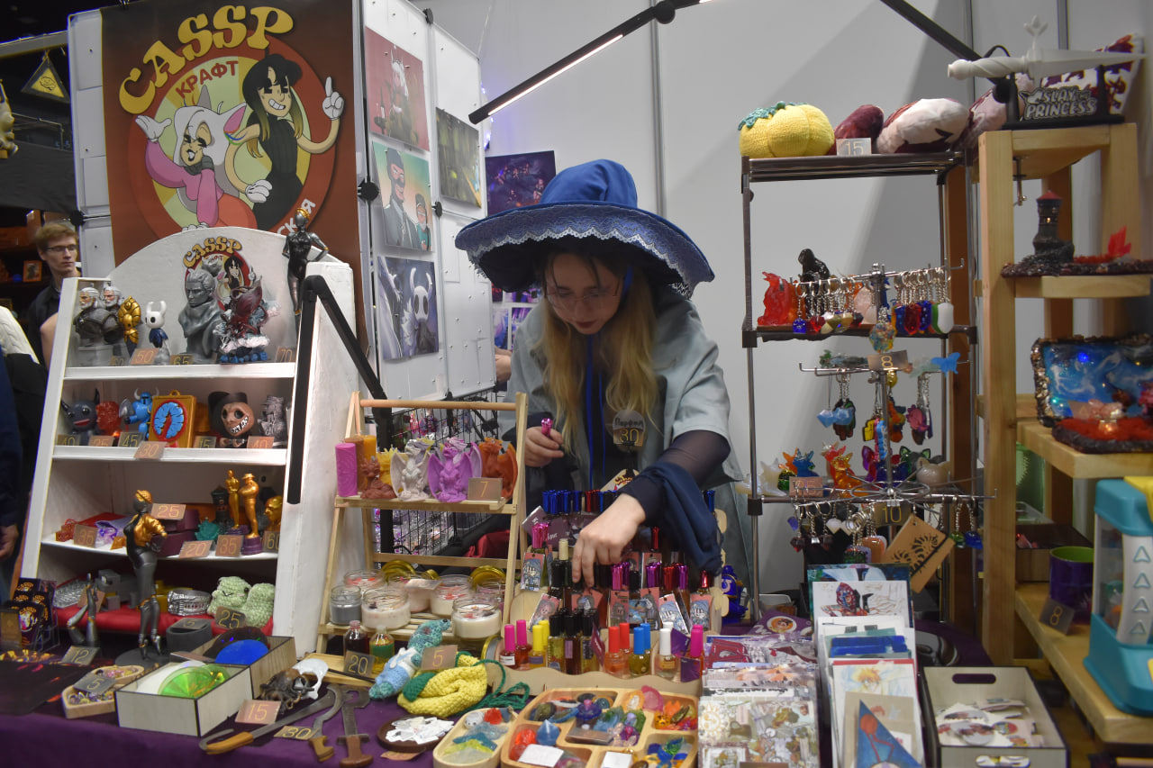 «Темные материи» выставка косплей