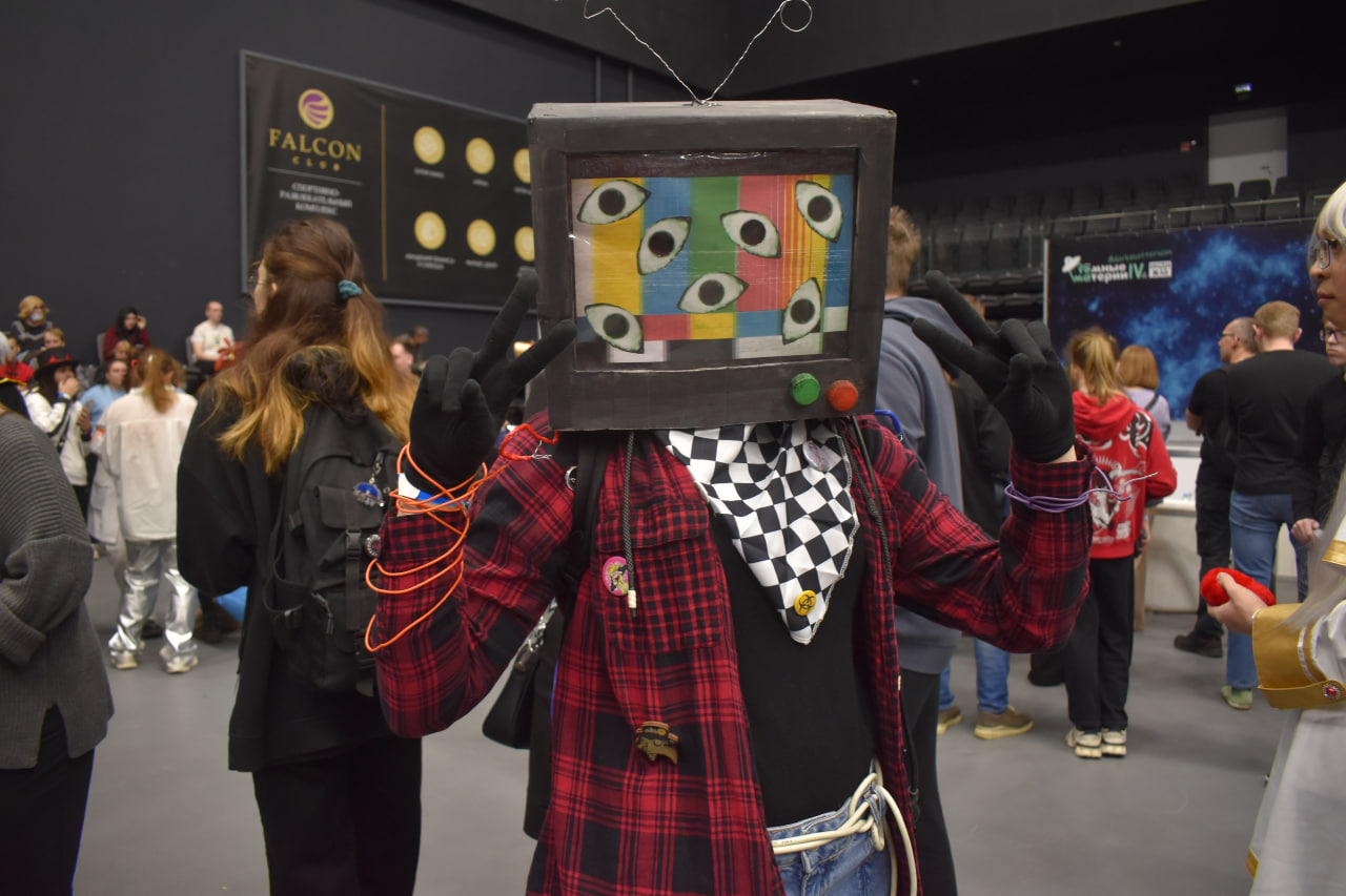 «Темные материи» выставка косплей