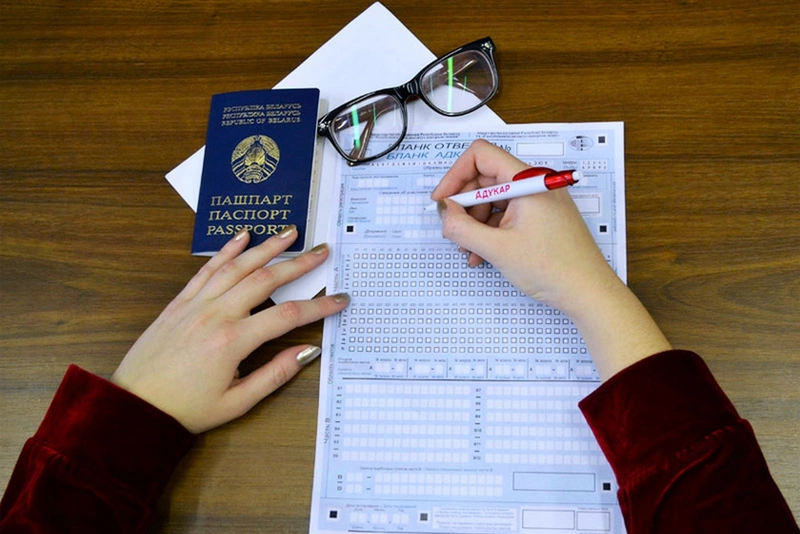 Что сдают абитуриенты на ЦТ-2025: топ-5 популярных предметов