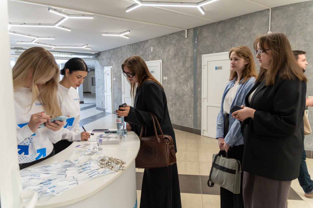 «Разбуди свой бизнес» вместе с Битрикс24 – в Гродно состоялась конференция для предпринимателей